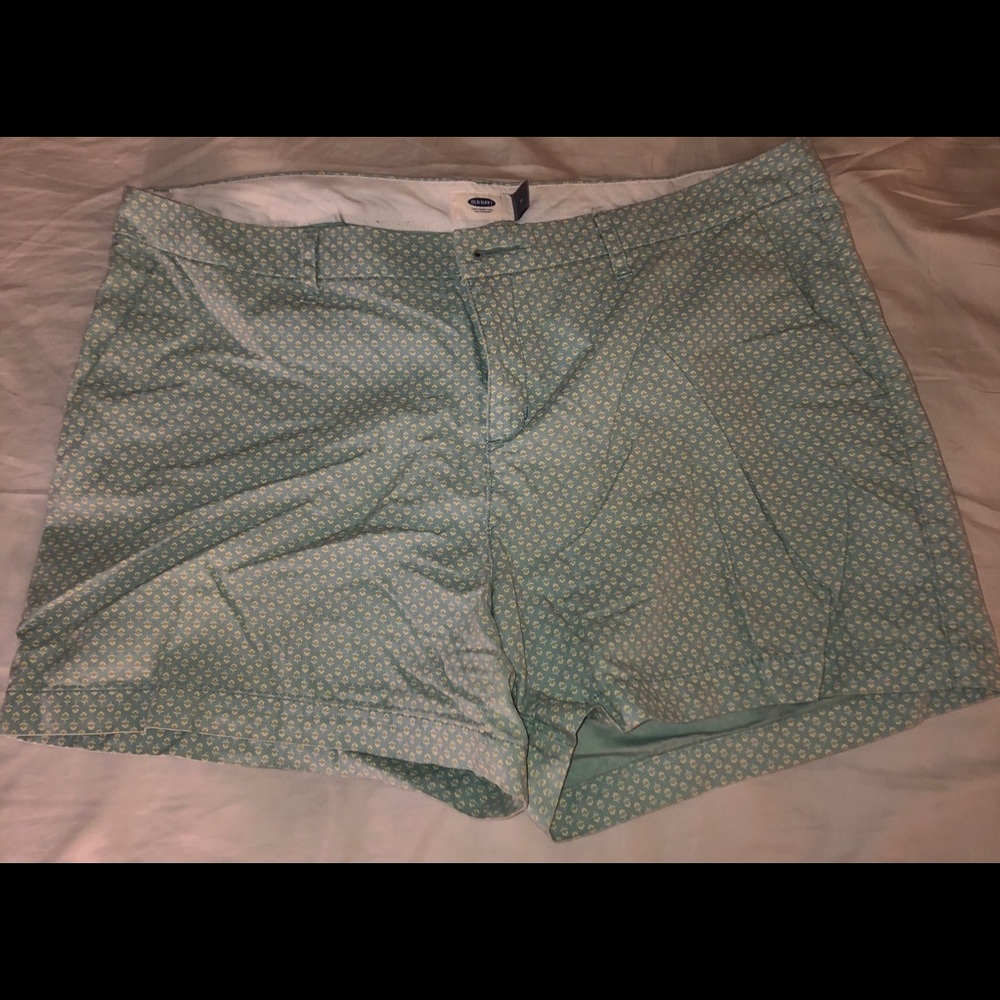 Old Navy Everyday shorts
